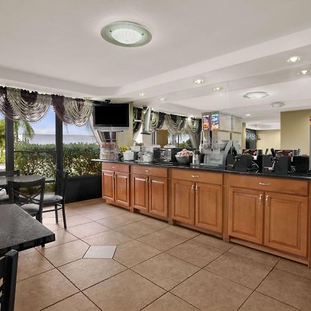 Super 8 By Wyndham Fort Myers Kültér fotó