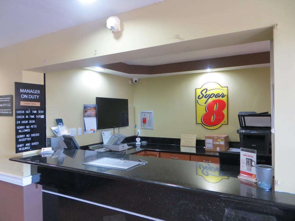Super 8 By Wyndham Fort Myers Kültér fotó