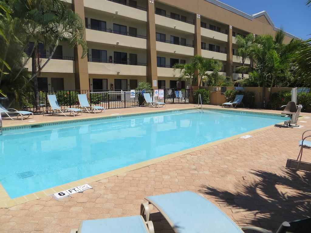 Super 8 By Wyndham Fort Myers Kültér fotó